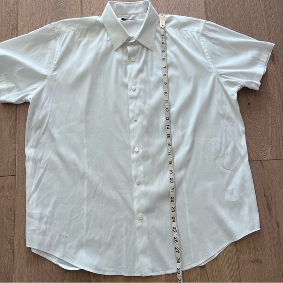 Theory Men’s stretch cotton short sleeve shirt. Excellent condition. Size Large - Picture 1 of 7